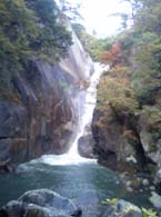 「山梨の紅葉の名所を巡るバスツアー」昇仙峡の滝