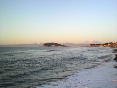 2011年江の島と富士